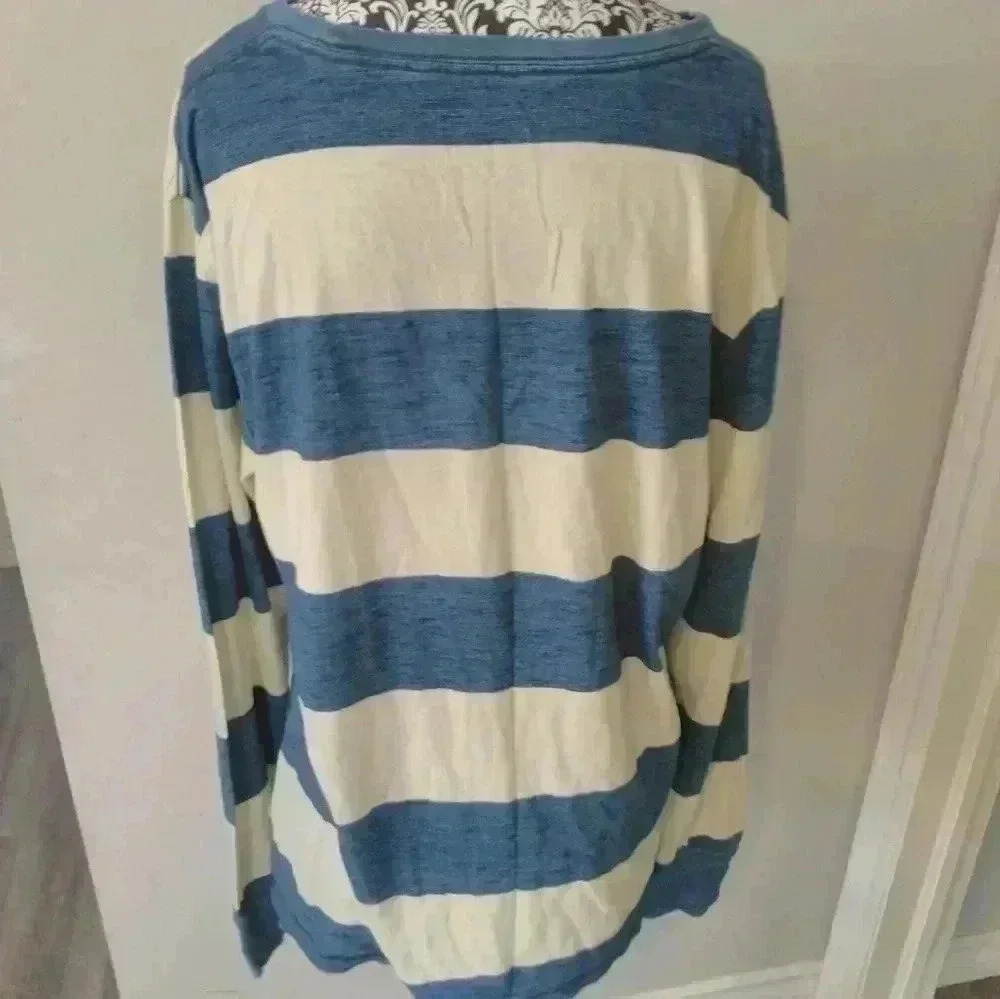 Gap long sleeve